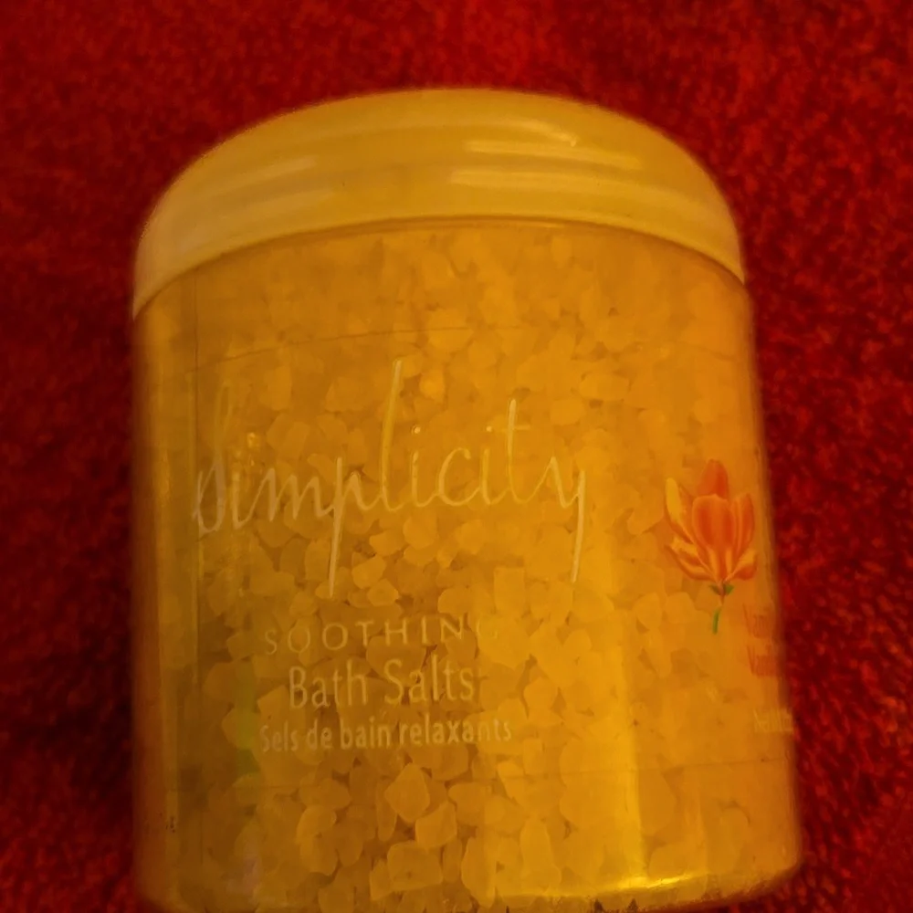 Bath Salts, Spa Gloves and Sponge Set